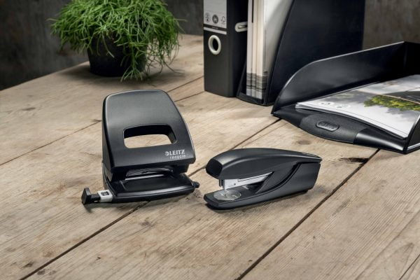 PERFORATOR 30 COLI MODEL NEXXT SERIES NEGRU RECYCLE LEITZ – poza 4