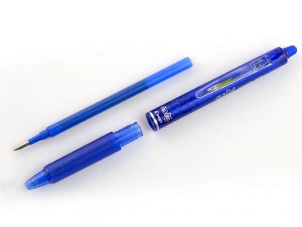 ROLLER 0.7MM ALBASTRU DESCHIS CLICKER FRIXION PILOT – poza 4